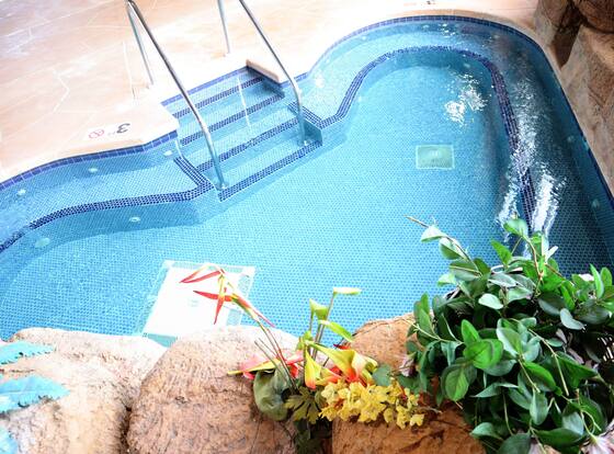 Polynesian Hotel & Suites Wisconsin Dells/Lake Delton is a family friendly hotel in Wisconsin Dells, Wisconsin (WI)