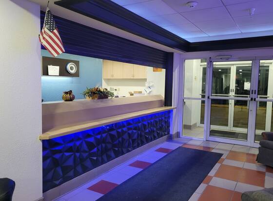 Modern Stay 39 Lakeview By OYO Minonk Garden is a family friendly hotel in Minonk, Illinois (IL)
