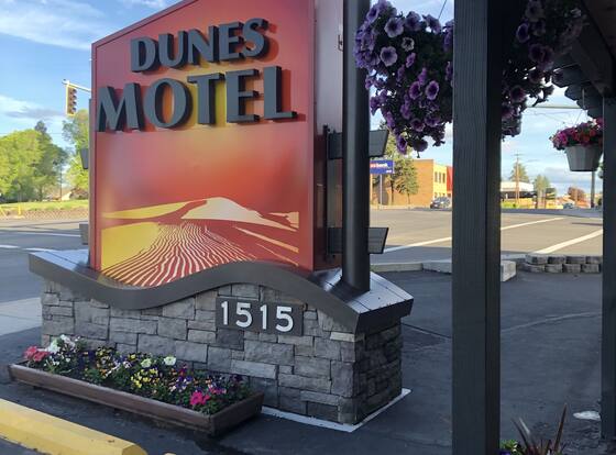 Dunes Motel is a family friendly hotel in Bend, Oregon (OR)