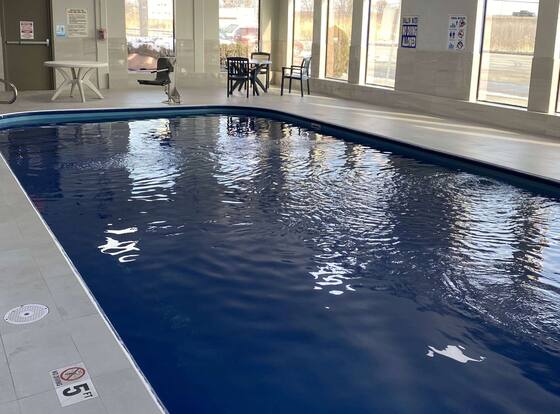 Days Inn and Suites by Wyndham Hammond, IN is a family friendly hotel in Hammond, Indiana (IN)