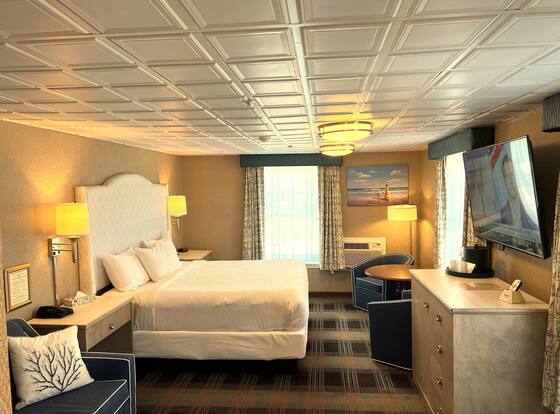 Kings Port Inn is a family friendly hotel in West Kennebunk, Maine (ME)