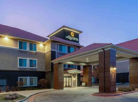 La Quinta Inn & Suites by Wyndham Rifle is a family friendly hotel in Rifle, Colorado (CO)