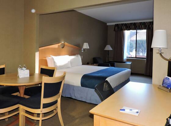 Marco LaGuardia Hotel is a family friendly hotel in New York City (NYC), New York (NY)