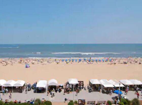 Seaview Hotel is a family friendly hotel in Virginia Beach, Virginia (VA)