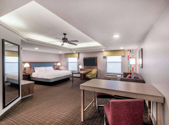 Hampton Inn & Suites Burlington, NC is a family friendly hotel in Burlington, North Carolina (NC)