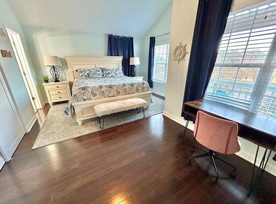 121 B 7th Ave South 4 Bedroom Home by RedAwning is a family friendly hotel in Surfside Beach, South Carolina (SC)
