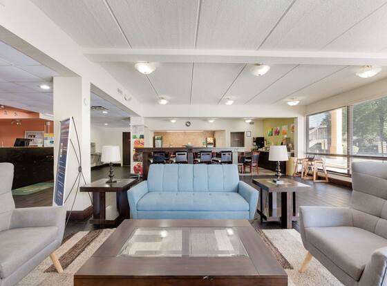 Quality Inn Airport - Southeast  is a family friendly hotel in Birmingham, Alabama (AL)