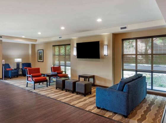 Comfort Inn & Suites is a family friendly hotel in Hollymead, Virginia (VA)
