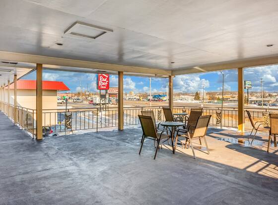 Red Roof Inn Des Moines is a family friendly hotel in Des Moines, Iowa (IA)