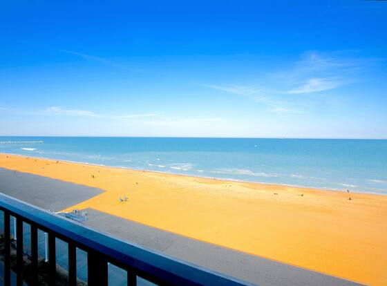 The Barclay Towers Resort Hotel is a family friendly hotel in Virginia Beach, Virginia (VA)