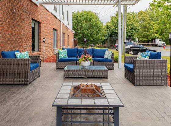 Holiday Inn Express & Suites Roanoke Rapids SE by IHG is a family friendly hotel in Roanoke Rapids, North Carolina (NC)