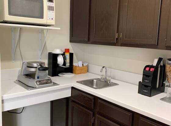 Regency 7 Motel is a family friendly hotel in Fayetteville, Arkansas (AR)