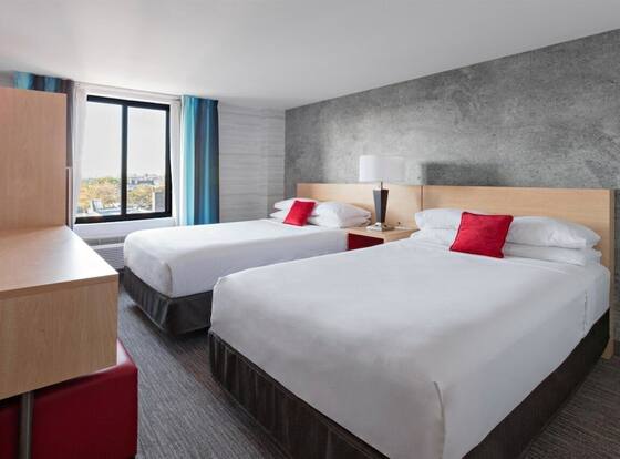 Red Lion Inn & Suites Brooklyn is a family friendly hotel in Brooklyn, New York (NY)