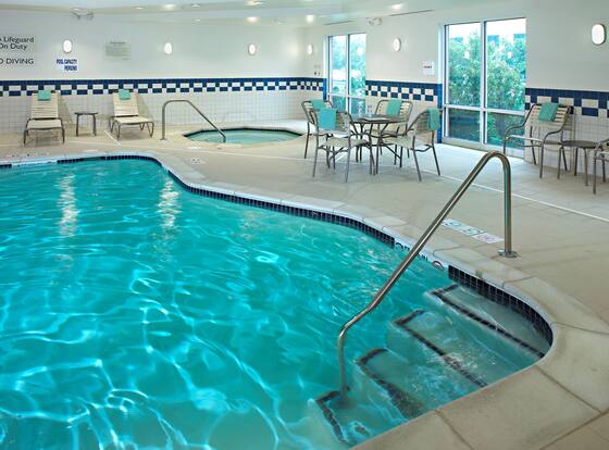 Fairfield Inn & Suites by Marriott Detroit Metro Airport Romulus is a family friendly hotel in Romulus, Michigan (MI)
