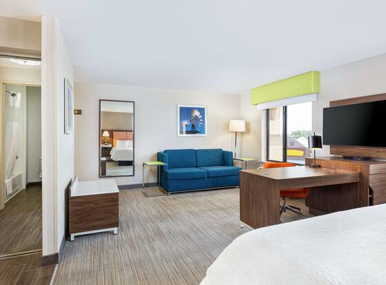 Hampton Inn Omaha West-Lakeside is a family friendly hotel in Omaha, Nebraska (NE)