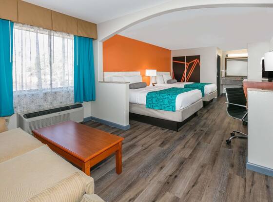 Howard Johnson by Wyndham Lafayette is a family friendly hotel in Lafayette, Louisiana (LA)