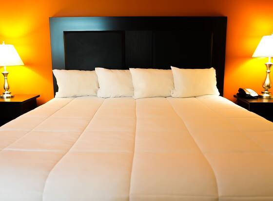 Grand Hotel  is a family friendly hotel in Spring City, Tennessee (TN)