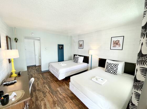 The Postcard Motel is a family friendly hotel in Seligman, Arizona (AZ)