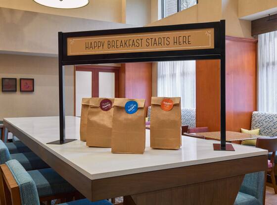 Hampton Inn & Suites Providence/Smithfield is a family friendly hotel in Greenville, Rhode Island (RI)