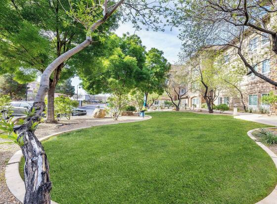 La Quinta Inn & Suites by Wyndham St. George is a family friendly hotel in St. George, Utah (UT)