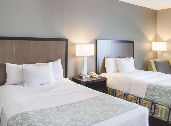 La Quinta Inn & Suites by Wyndham Biloxi is a family friendly hotel in Biloxi, Mississippi (MS)