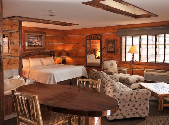 Cedar Creek Hotel Wausau - Rothschild is a family friendly hotel in Rothschild, Wisconsin (WI)