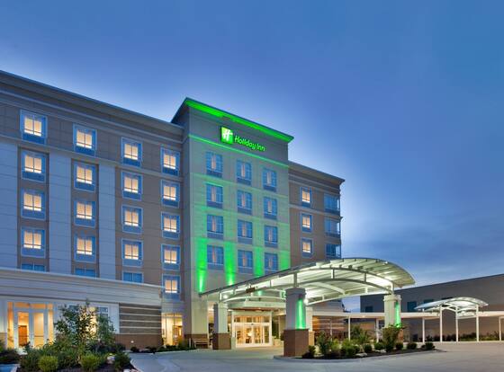 Holiday Inn Kansas City Airport by IHG is a family friendly hotel in Kansas City, Missouri (MO)