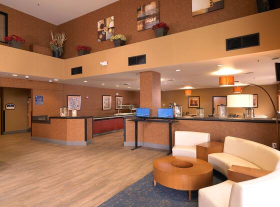 Crystal Inn Hotel & Suites West Valley City is a family friendly hotel in West Valley City, Utah (UT)
