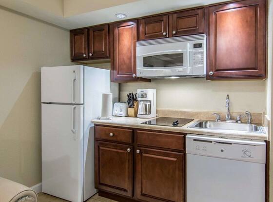 Bluegreen Vacations Patrick Henry Square, Ascend Resort is a family friendly hotel in Williamsburg, Virginia (VA)