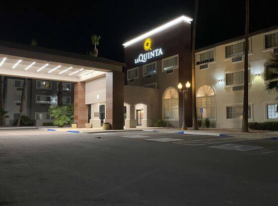 La Quinta Inn & Suites by Wyndham Safford Copper Valley is a family friendly hotel in Safford, Arizona (AZ)