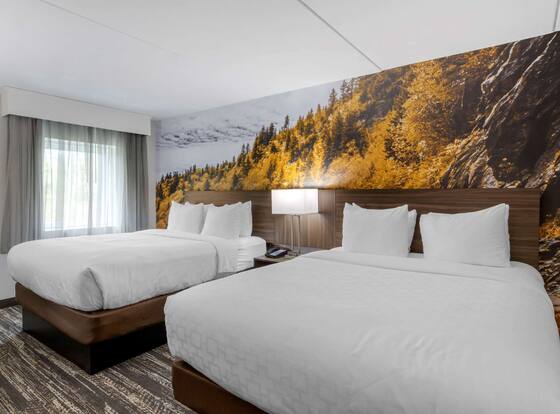 Clarion Pointe Charlottesville is a family friendly hotel in Charlottesville, Virginia (VA)