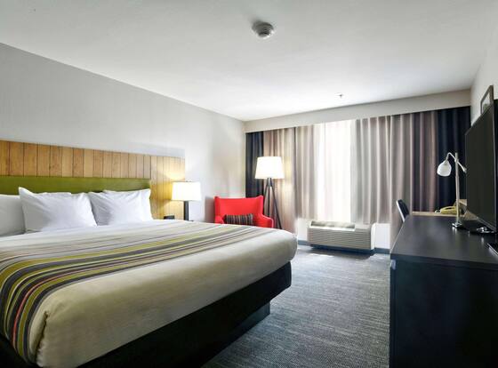 Country Inn & Suites by Radisson, Oklahoma City Airport, OK is a family friendly hotel in Oklahoma City, Oklahoma (OK)