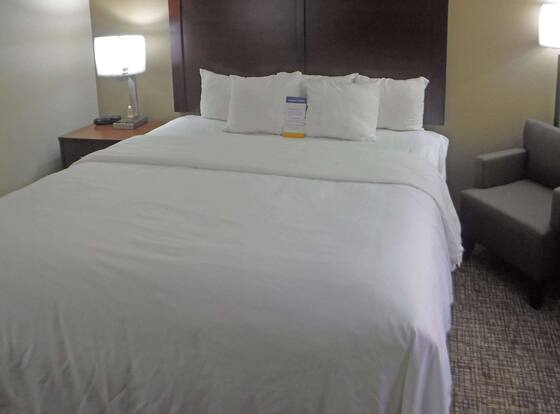 Comfort Inn New River is a family friendly hotel in Oak Hill, West Virginia (WV)