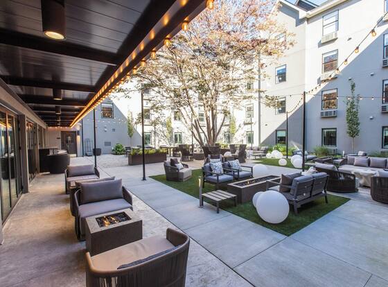 voco The Darwin Atlanta Midtown by IHG is a family friendly hotel in Atlanta, Georgia (GA)