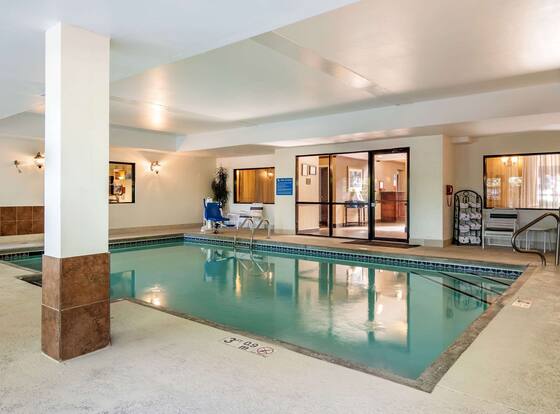 Comfort Inn & Suites Suwanee - Sugarloaf is a family friendly hotel in Suwanee, Georgia (GA)