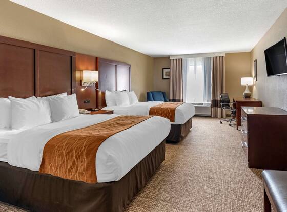 Comfort Inn & Suites Muncie is a family friendly hotel in Muncie, Indiana (IN)