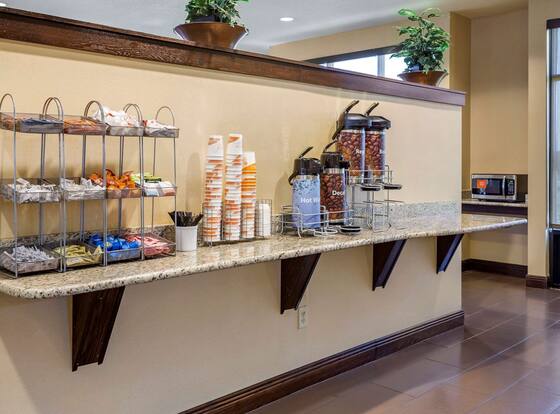 Comfort Suites Jonesboro University Area is a family friendly hotel in Jonesboro, Arkansas (AR)
