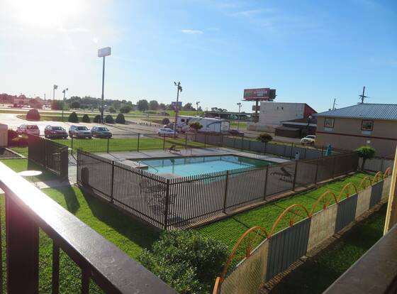 Days Inn by Wyndham Blytheville is a family friendly hotel in Blytheville, Arkansas (AR)