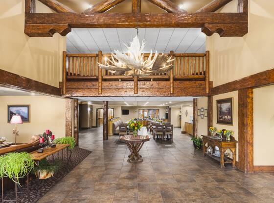 Bitterroot River Inn & Conference Center is a family friendly hotel in Hamilton, Montana (MT)