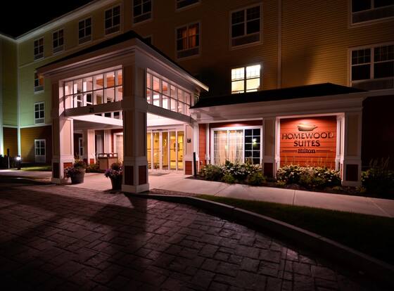 Homewood Suites by Hilton Dover is a family friendly hotel in Dover, New Hampshire (NH)