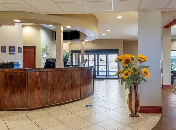 Comfort Suites Airport South is a family friendly hotel in Montgomery, Alabama (AL)