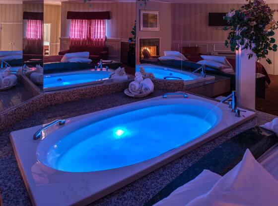 Inn of the Dove Romantic Suites with Jetted Tub & Fireplace is a family friendly hotel in Eddington, Pennsylvania (PA)