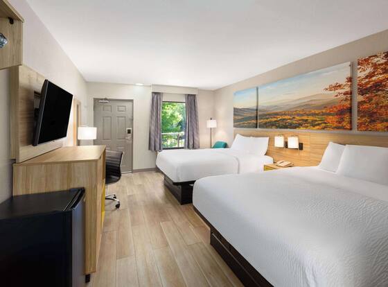 Days Inn by Wyndham Helen is a family friendly hotel in Helen, Georgia (GA)