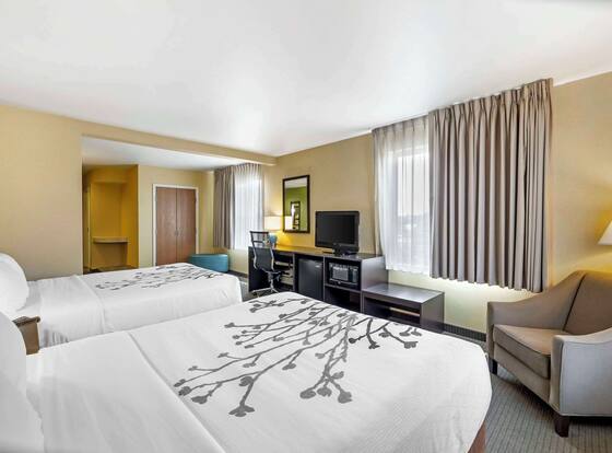 Sleep Inn & Suites is a family friendly hotel in Redmond, Oregon (OR)