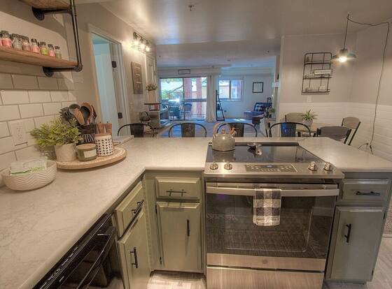 Taste Of Burgundy 1 Bedroom Condo by RedAwning is a family friendly hotel in Incline Village, Nevada (NV)