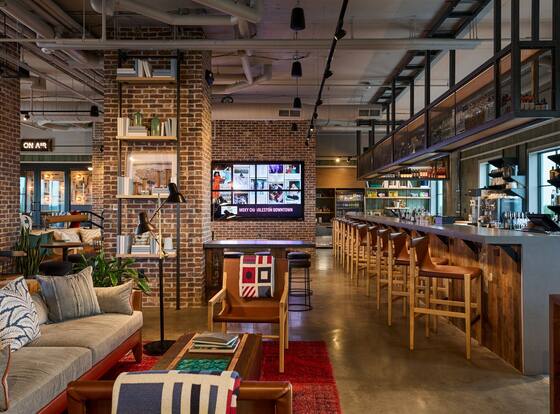 Moxy Charleston Downtown is a family friendly hotel in Charleston, South Carolina (SC)