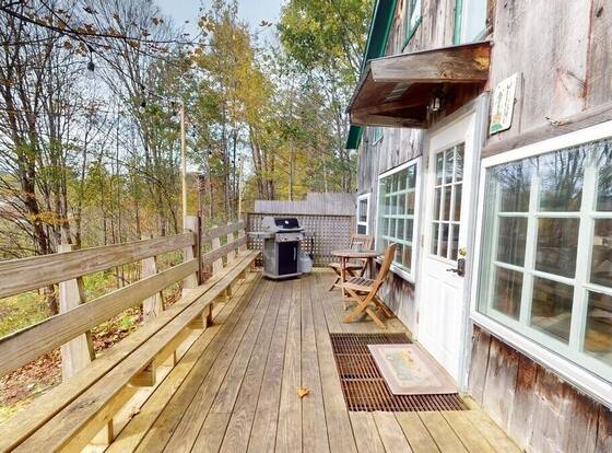 Pond View Cabin Brought to you by GetAway Vacations is a family friendly hotel in Chittenden, Vermont (VT)