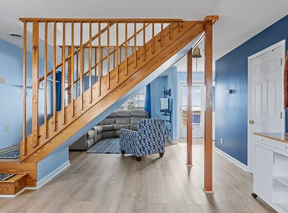 Gotta Getaway 3 Bedroom Home by Redawning is a family friendly hotel in Harkers Island, North Carolina (NC)
