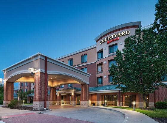 Courtyard Marriott Aksarben Village is a family friendly hotel in Omaha, Nebraska (NE)