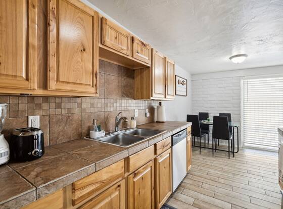 Family-friendly Desert Oasis 5 Bedroom Home by RedAwning is a family friendly hotel in Tucson, Arizona (AZ)